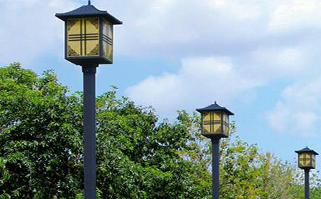 太阳能武威庭院灯怎么选亮度与续航更耐用