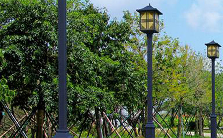 太阳能武威庭院灯价格为何差三倍？关键看这几点